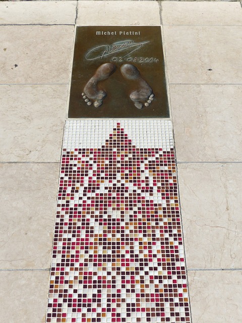 定哪些国际 定哪些国际